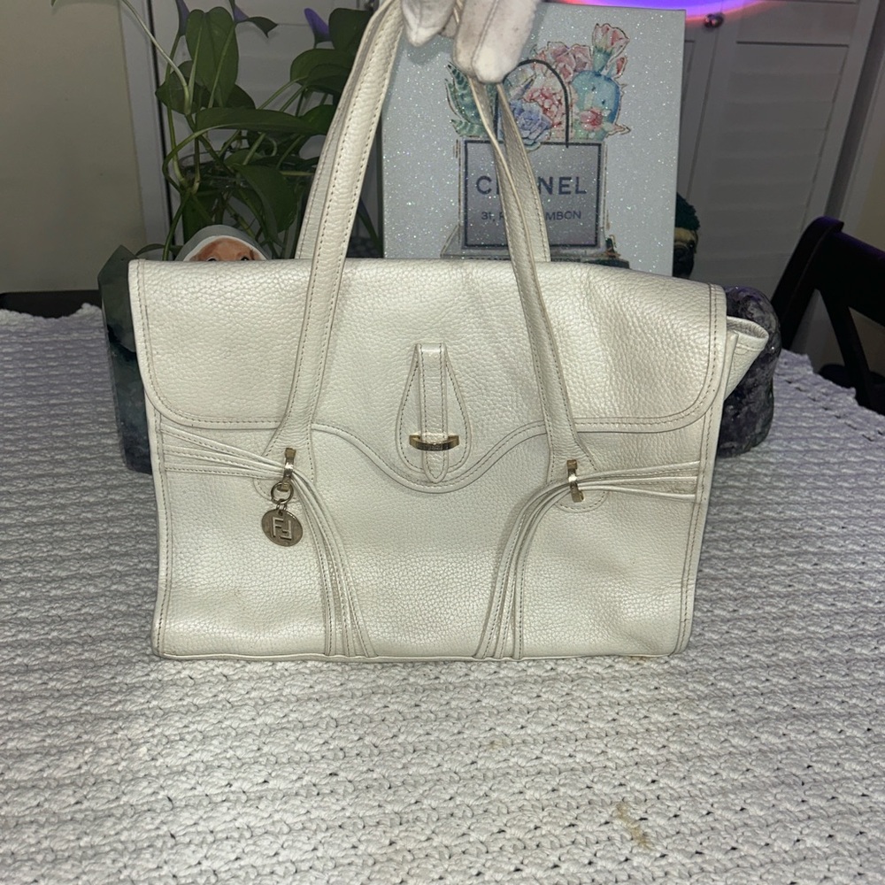 Fendi Vintage White Pebbled Leather Hand Bag with Gold Hardware